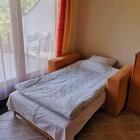 Horvath Apartman Apartment